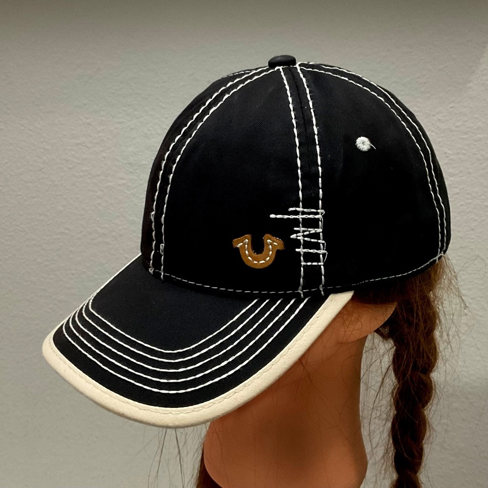 True religion Cap .